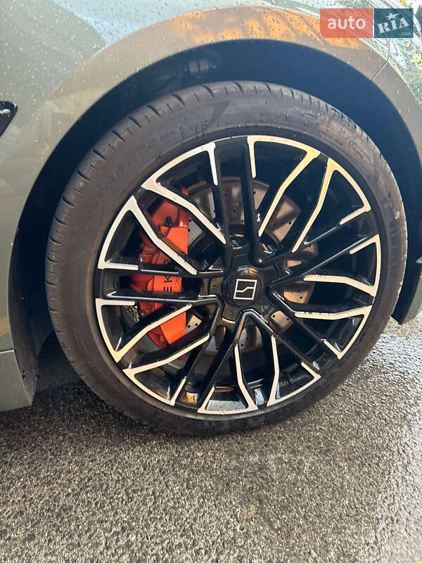 Внедорожник / Кроссовер Zeekr 001 2024 в Киеве