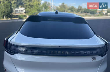 Внедорожник / Кроссовер Zeekr 001 2023 в 