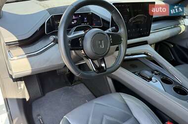 Внедорожник / Кроссовер Zeekr 001 2024 в 