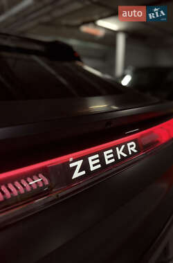 Внедорожник / Кроссовер Zeekr 001 2023 в 