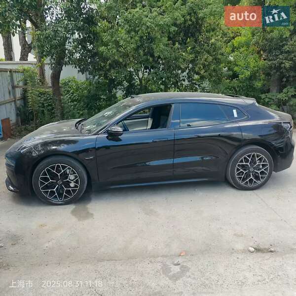 Позашляховик / Кросовер Zeekr 001 2024 в Києві