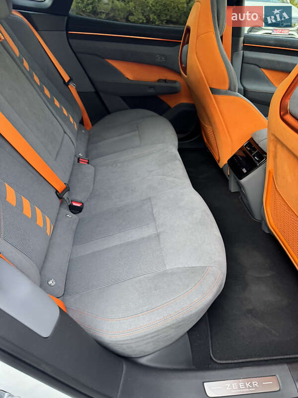 Внедорожник / Кроссовер Zeekr 001 2024 в Каменец-Подольском