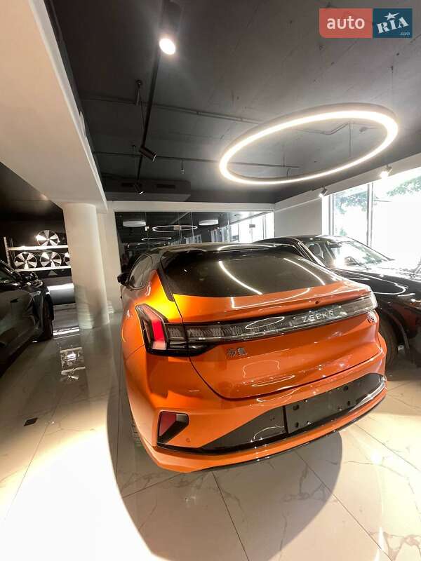 Позашляховик / Кросовер Zeekr 001 2024 в Кролевці