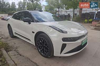 Zeekr 001 2024