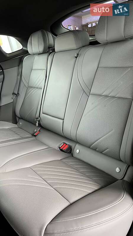 Позашляховик / Кросовер Zeekr 001 2024 в Дніпрі