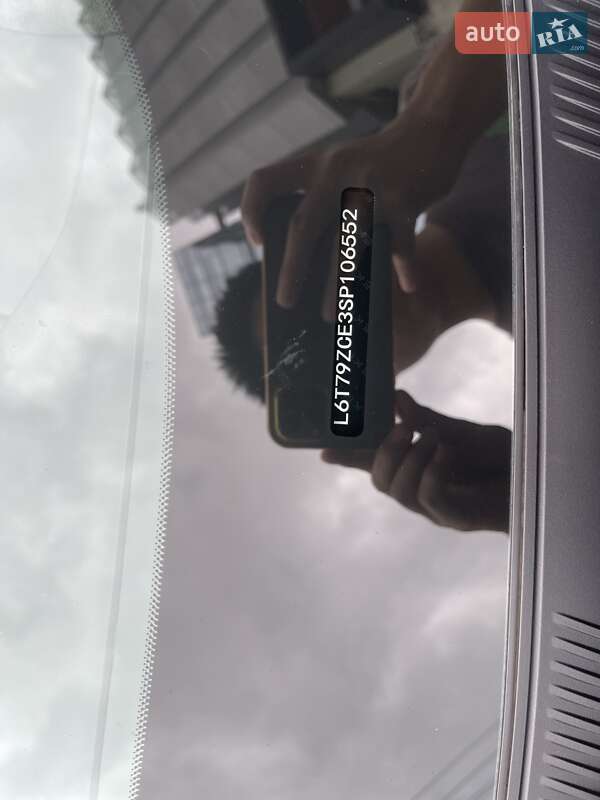 Позашляховик / Кросовер Zeekr 001 2025 в Одесі