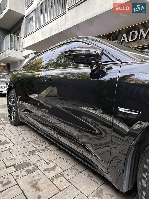 Позашляховик / Кросовер Zeekr 001 2024 в Ужгороді