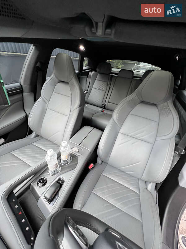 Позашляховик / Кросовер Zeekr 001 2024 в Ужгороді