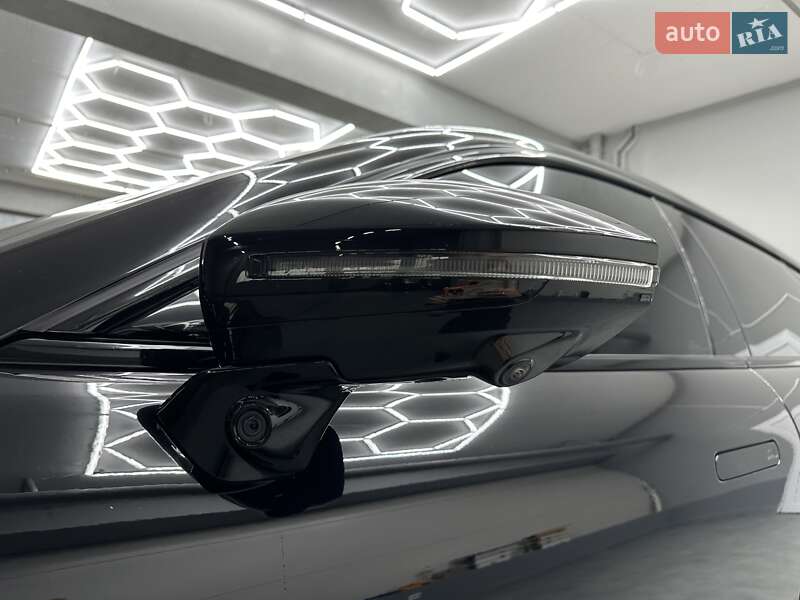 Позашляховик / Кросовер Zeekr 001 2024 в Дніпрі