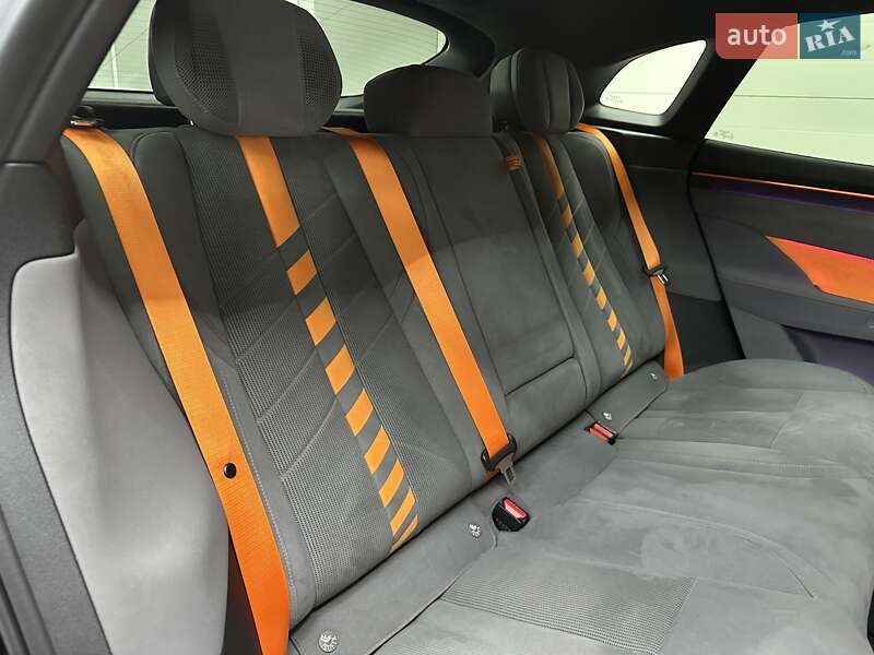 Позашляховик / Кросовер Zeekr 001 2024 в Дніпрі