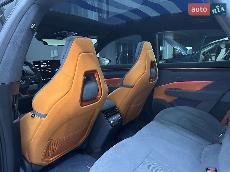 Позашляховик / Кросовер Zeekr 001 2024 в Дніпрі