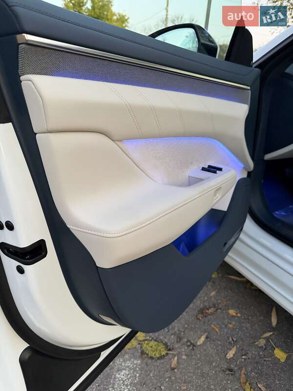 Позашляховик / Кросовер Zeekr 001 2025 в Кропивницькому фото 43 Позашляховик / Кросовер Zeekr 001 2025 в Кропивницькому