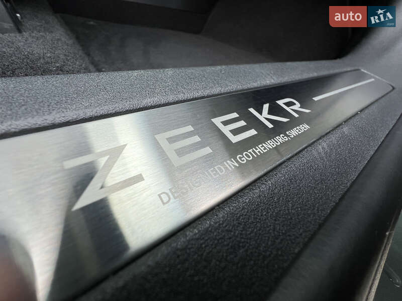 Позашляховик / Кросовер Zeekr 001 2024 в Києві