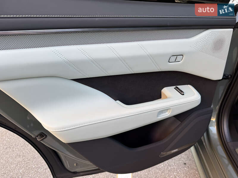 Внедорожник / Кроссовер Zeekr 001 2024 в Киеве