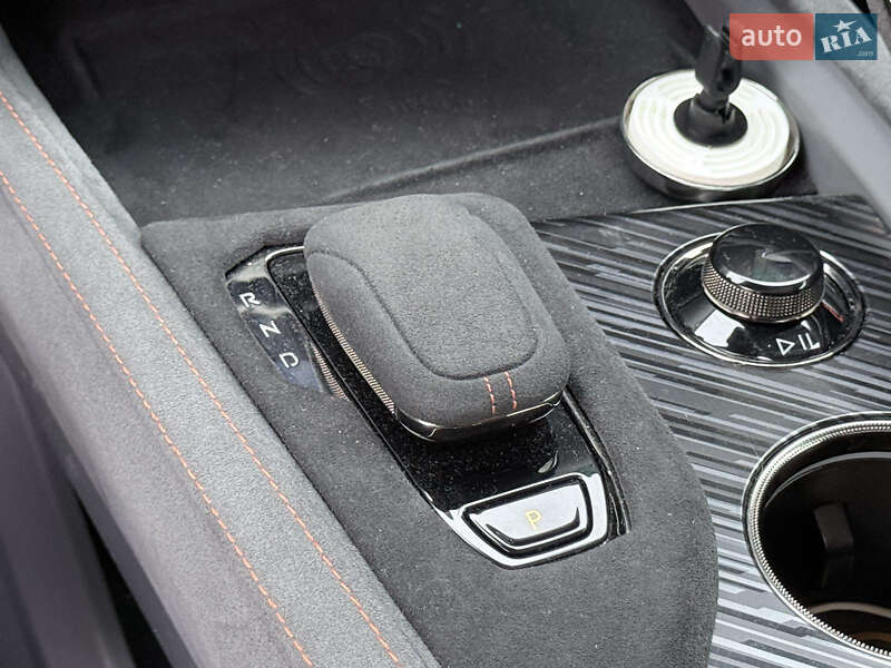 Внедорожник / Кроссовер Zeekr 001 2023 в Черновцах