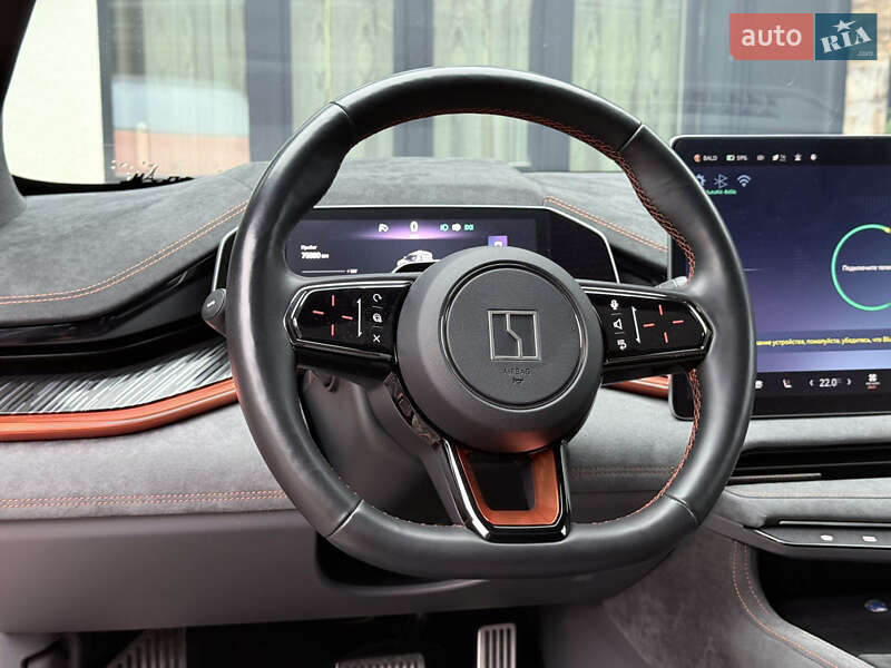 Внедорожник / Кроссовер Zeekr 001 2023 в Черновцах