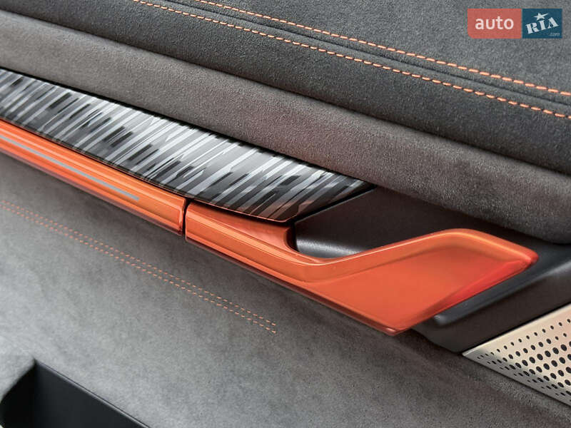 Внедорожник / Кроссовер Zeekr 001 2023 в Черновцах