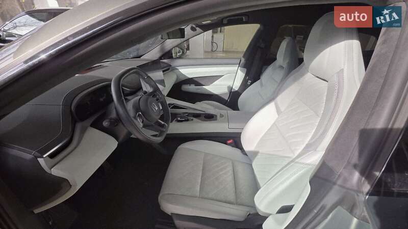 Позашляховик / Кросовер Zeekr 001 2024 в Дніпрі фото 12 Позашляховик / Кросовер Zeekr 001 2024 в Дніпрі