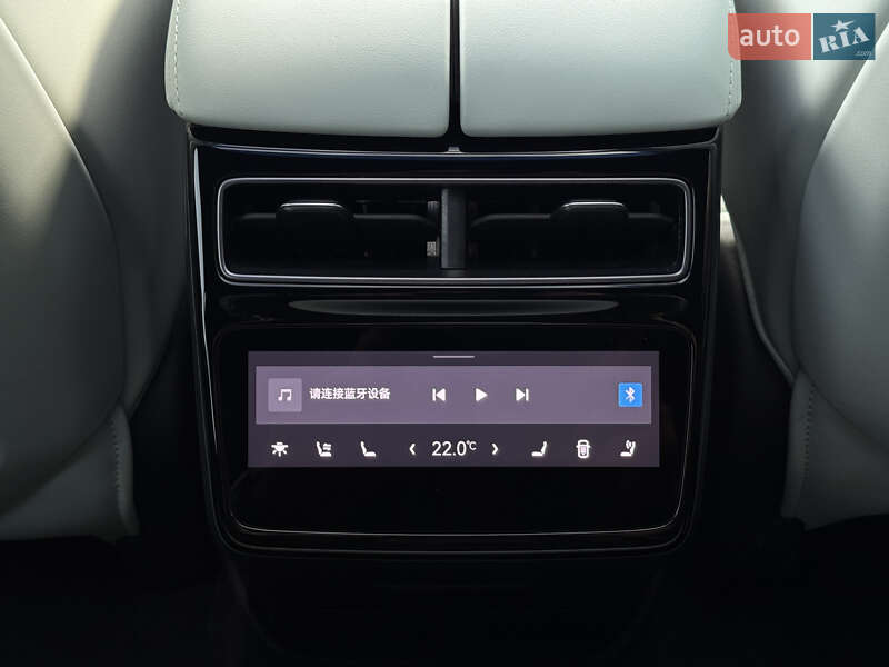 Позашляховик / Кросовер Zeekr 001 2024 в Дніпрі