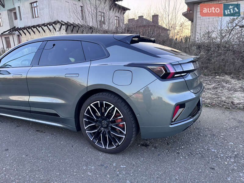 Внедорожник / Кроссовер Zeekr 001 2024 в Киеве