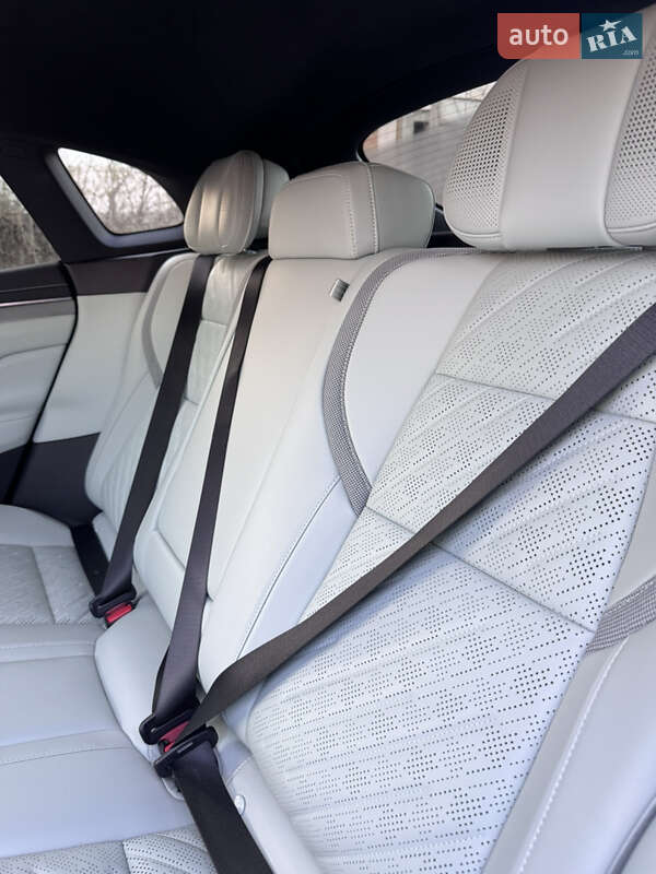 Внедорожник / Кроссовер Zeekr 001 2024 в Киеве