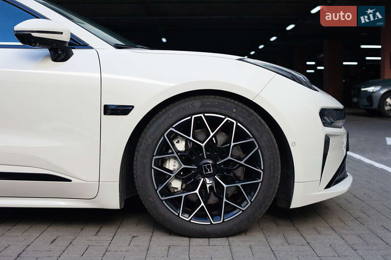 Внедорожник / Кроссовер Zeekr 001 2024 в Киеве