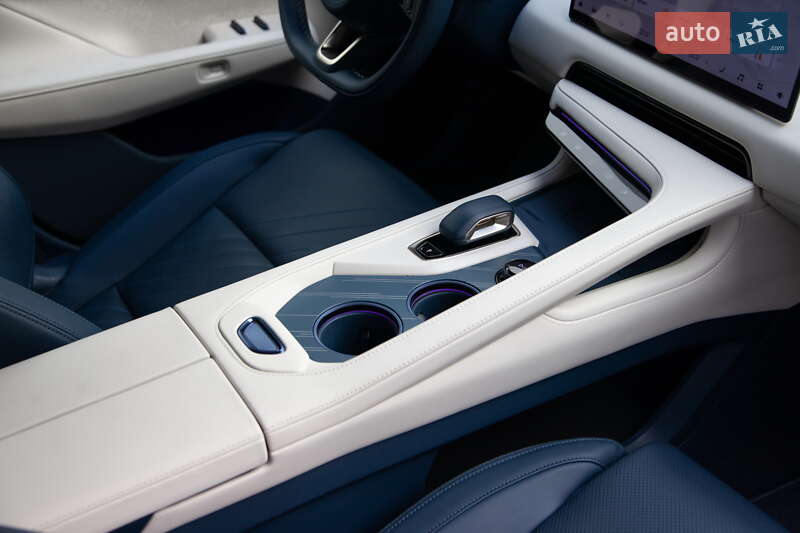 Внедорожник / Кроссовер Zeekr 001 2024 в Киеве