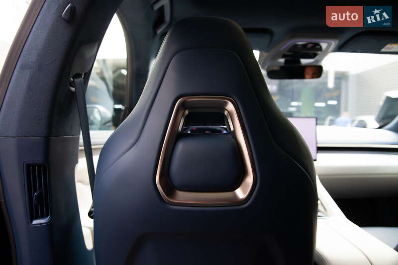 Внедорожник / Кроссовер Zeekr 001 2024 в Киеве