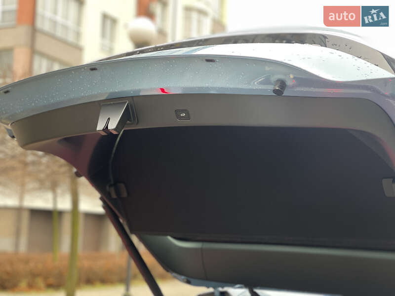 Внедорожник / Кроссовер Zeekr 001 2025 в Ивано-Франковске