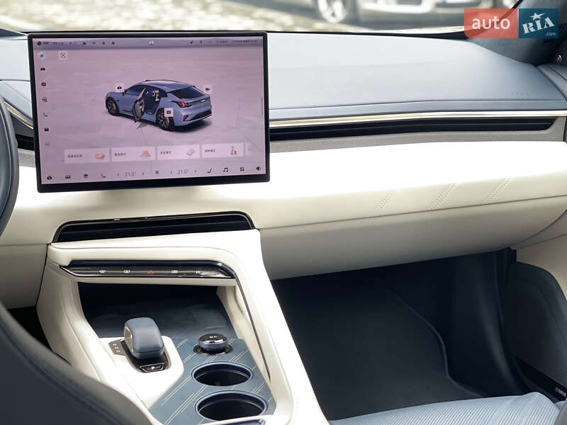 Внедорожник / Кроссовер Zeekr 001 2025 в Ивано-Франковске