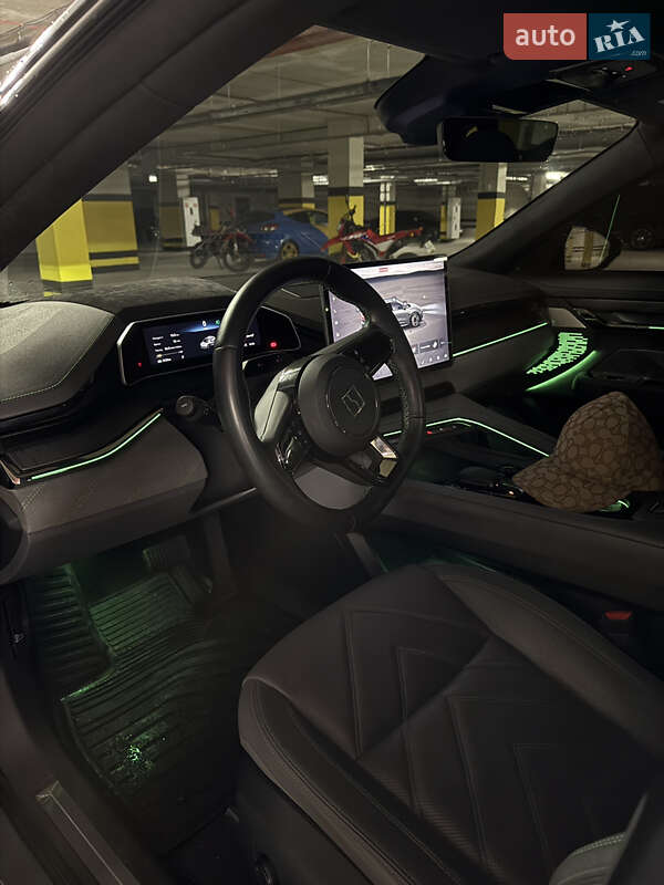 Позашляховик / Кросовер Zeekr 001 2023 в Дніпрі фото 11 Позашляховик / Кросовер Zeekr 001 2023 в Дніпрі