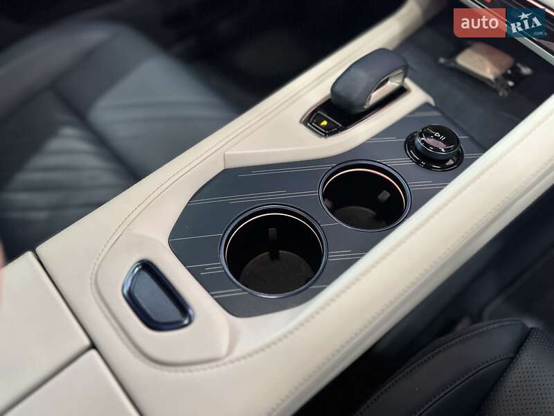 Позашляховик / Кросовер Zeekr 001 2024 в Дніпрі