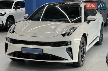 Позашляховик / Кросовер Zeekr 001 2024 в Дніпрі