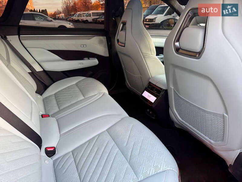 Внедорожник / Кроссовер Zeekr 001 2024 в Киеве