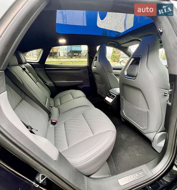 Позашляховик / Кросовер Zeekr 001 2025 в Києві