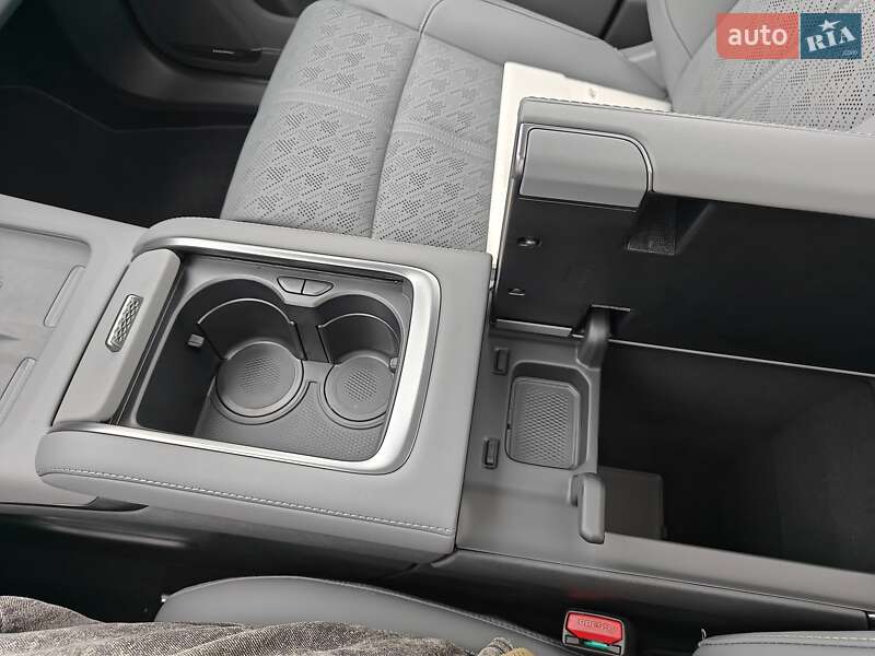 Позашляховик / Кросовер Zeekr 001 2025 в Києві