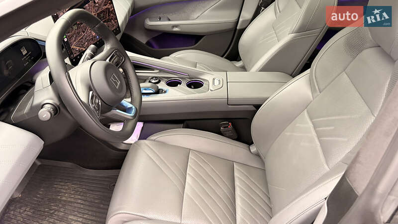 Внедорожник / Кроссовер Zeekr 001 2024 в Киеве