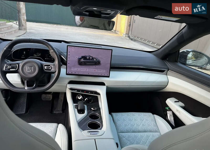 Позашляховик / Кросовер Zeekr 001 2024 в Бучачі