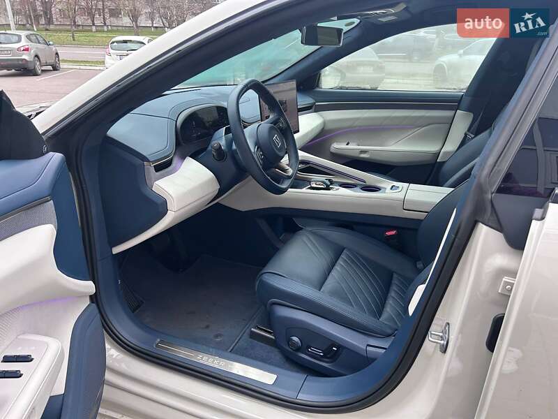 Внедорожник / Кроссовер Zeekr 001 2024 в Кременчуге