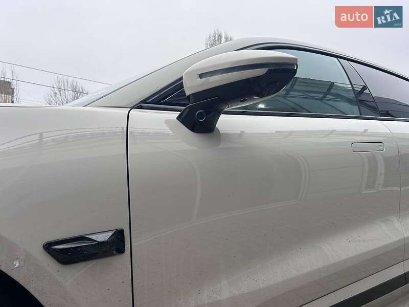 Внедорожник / Кроссовер Zeekr 001 2024 в Кременчуге