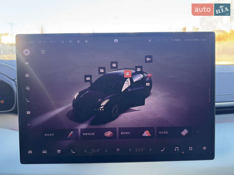 Позашляховик / Кросовер Zeekr 001 2024 в Києві