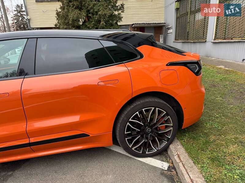 Внедорожник / Кроссовер Zeekr 001 2024 в Киеве