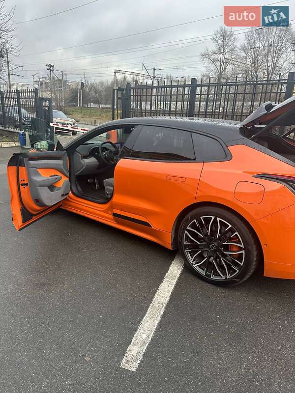 Внедорожник / Кроссовер Zeekr 001 2024 в Киеве