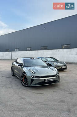 Внедорожник / Кроссовер Zeekr 001 2024 в Киеве