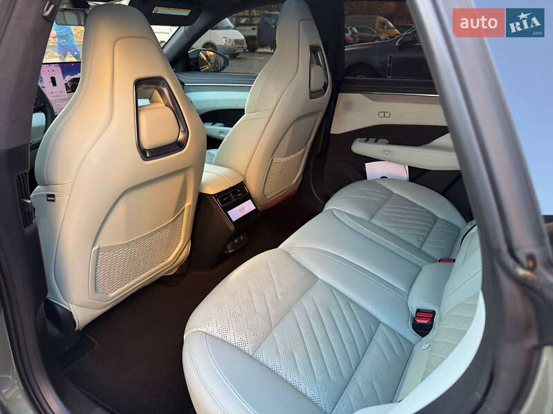 Позашляховик / Кросовер Zeekr 001 2024 в Києві