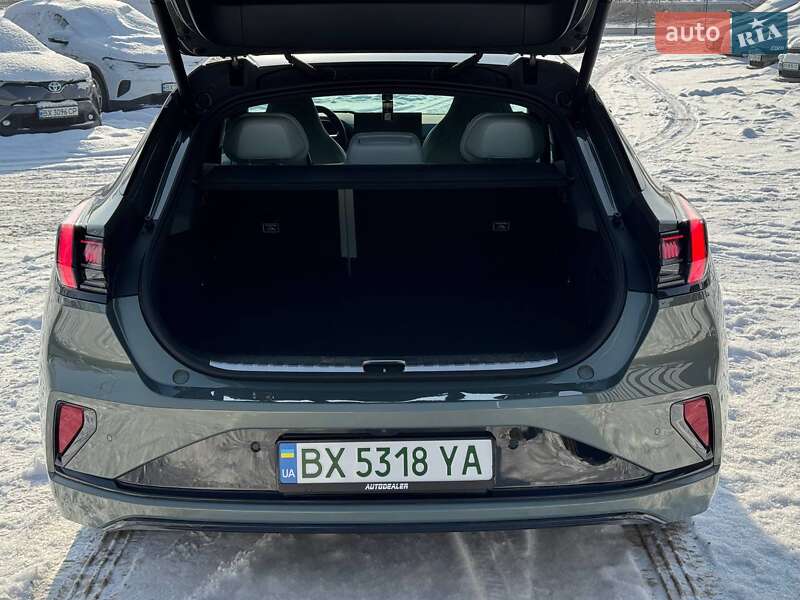 Внедорожник / Кроссовер Zeekr 001 2024 в Каменец-Подольском