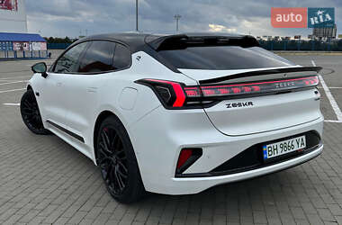 Внедорожник / Кроссовер Zeekr 001 2024 в Одессе