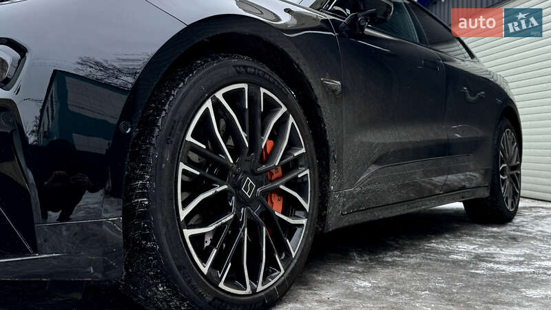 Позашляховик / Кросовер Zeekr 001 2024 в Києві