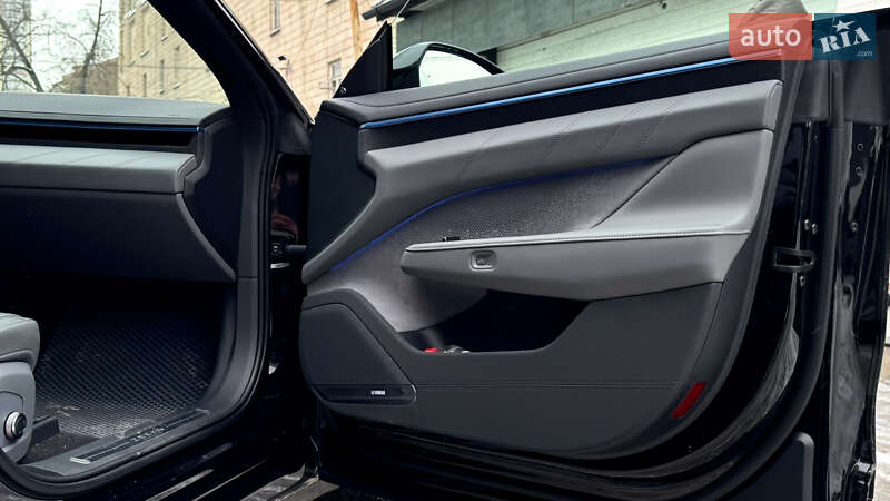 Позашляховик / Кросовер Zeekr 001 2024 в Києві