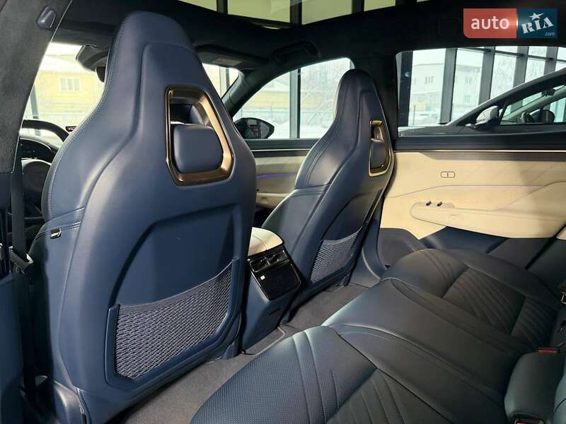 Внедорожник / Кроссовер Zeekr 001 2024 в Киеве